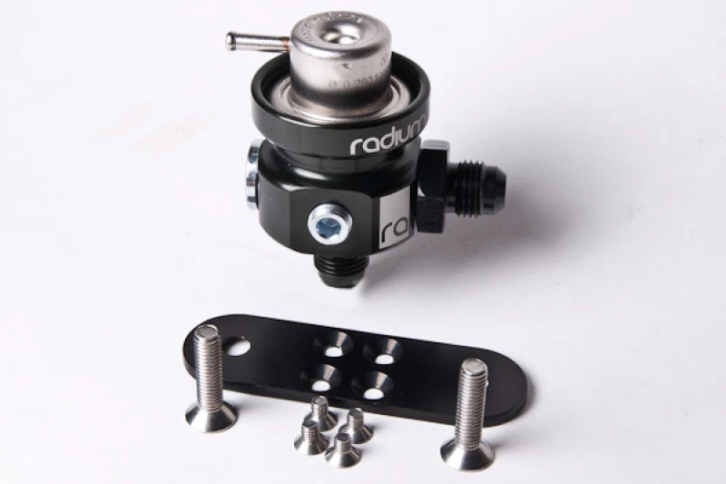 Radium Engineering Kraftstoffdruckregler mit 3 Bar Bosch Reg