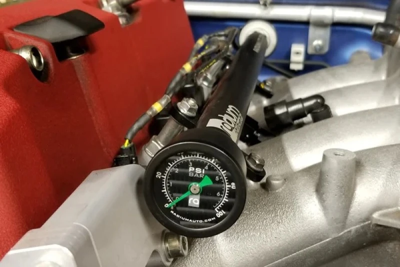 Radium Engineering 06-09 Honda S2000 Kraftstoff-Schiene